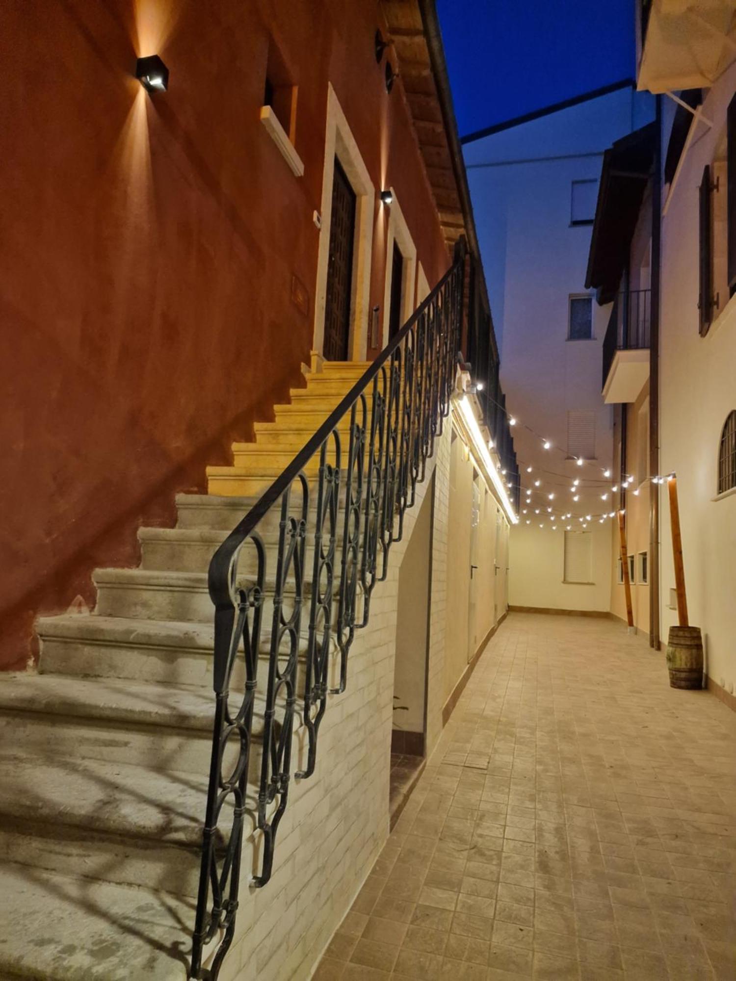 Vagabondando Travel House Villa L'Aquila Eksteriør billede